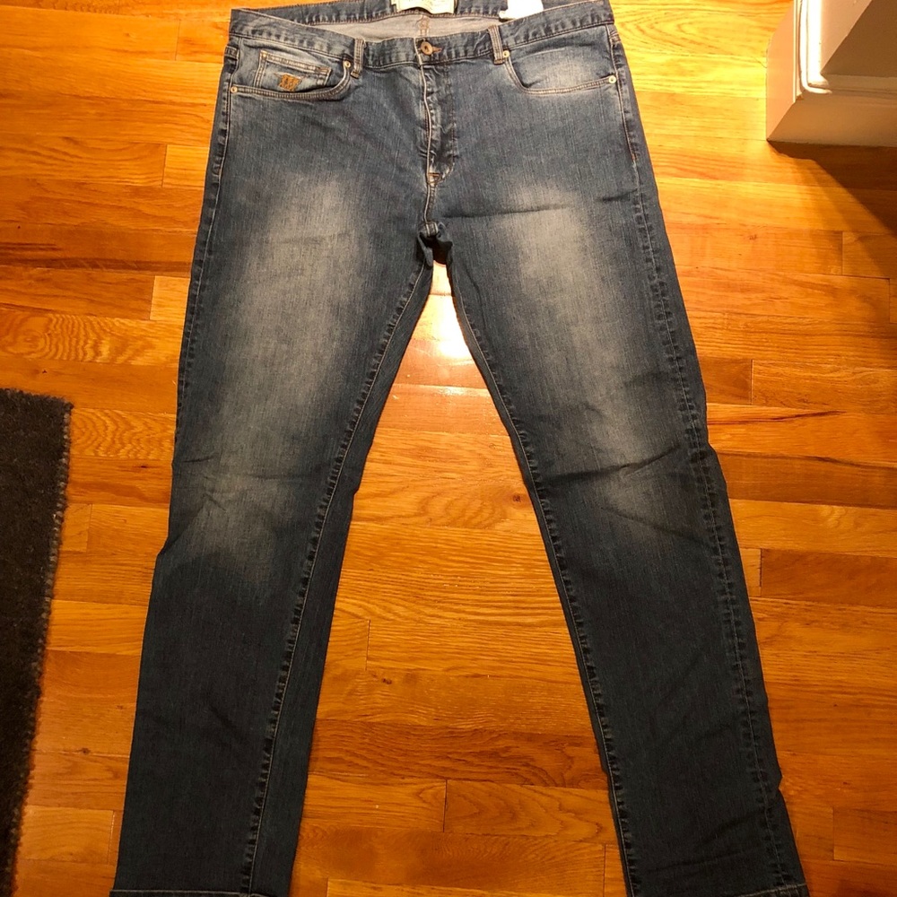 Henry Cotton’s men’s slim fit jeans
